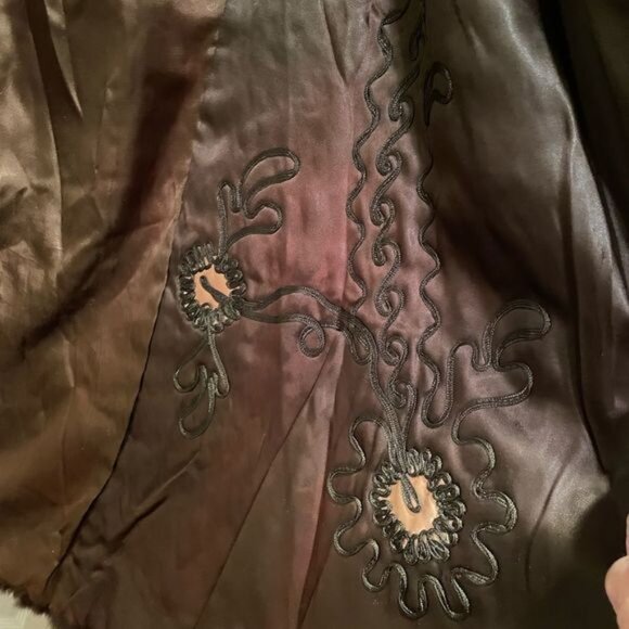 Vintage 1940’s Fur Brown and Black Fur Coat - Picture 7 of 15